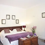 伊纳湖小屋酒店 4* 里塞斯