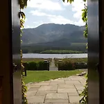伊纳湖小屋酒店 4* 里塞斯