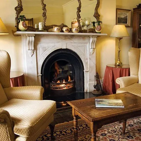 Hotel Lough Inagh Recess
