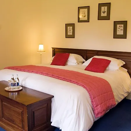 Hotel Lough Inagh